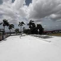 Cubierta comercial terminada — Obra real